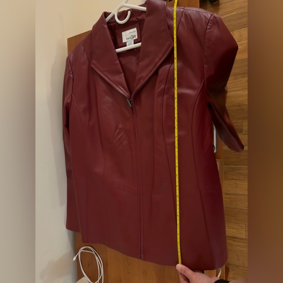 East 5th red Leather Jacket - Picture 5 of 6